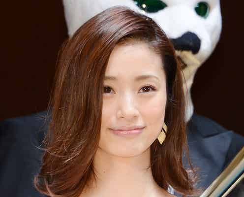 上戸彩、SMAP中居の“熱いキス”に痛烈ツッコミ「男の顔して…」