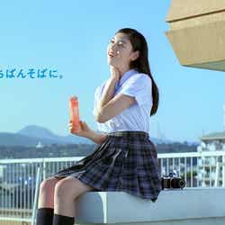 三吉彩花/シーブリーズ新TVCM「全力フォトグラファー」篇