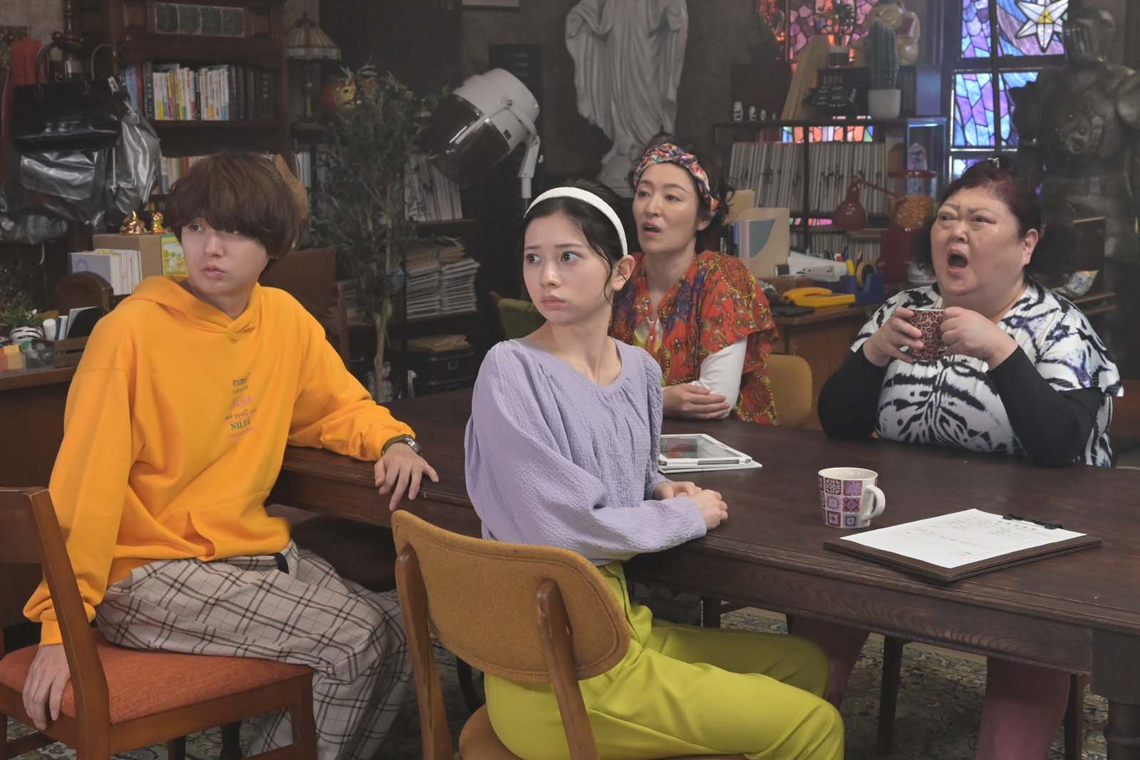 伊野尾慧、桜田ひよりら「家政夫のミタゾノ」第2話より（C）テレビ朝日