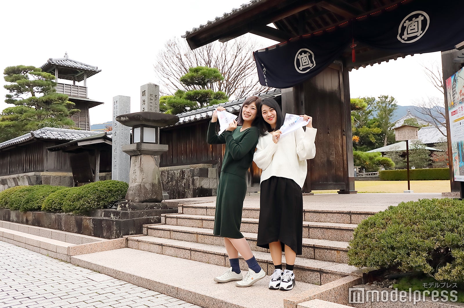 江戸時代の門が再現された由比本陣公園。（C）モデルプレス