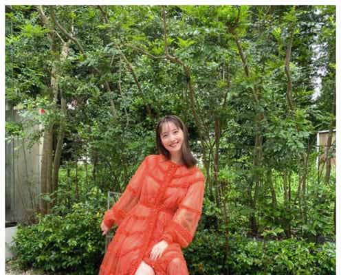 佐々木希「元気でます」ファンからのメッセージに感謝 美脚チラリのオフショットも公開