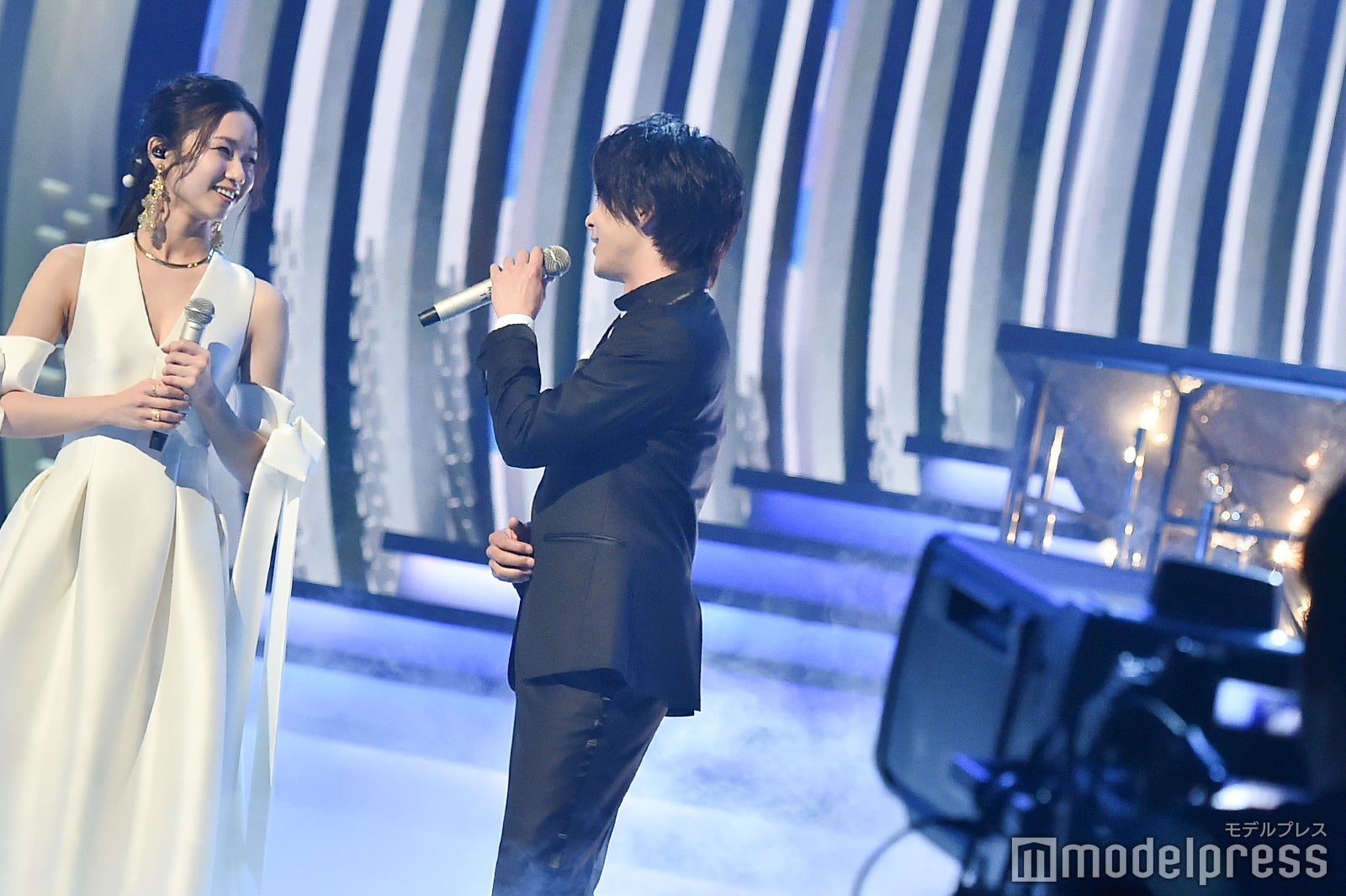 木下晴香、中村倫也 （C）モデルプレス