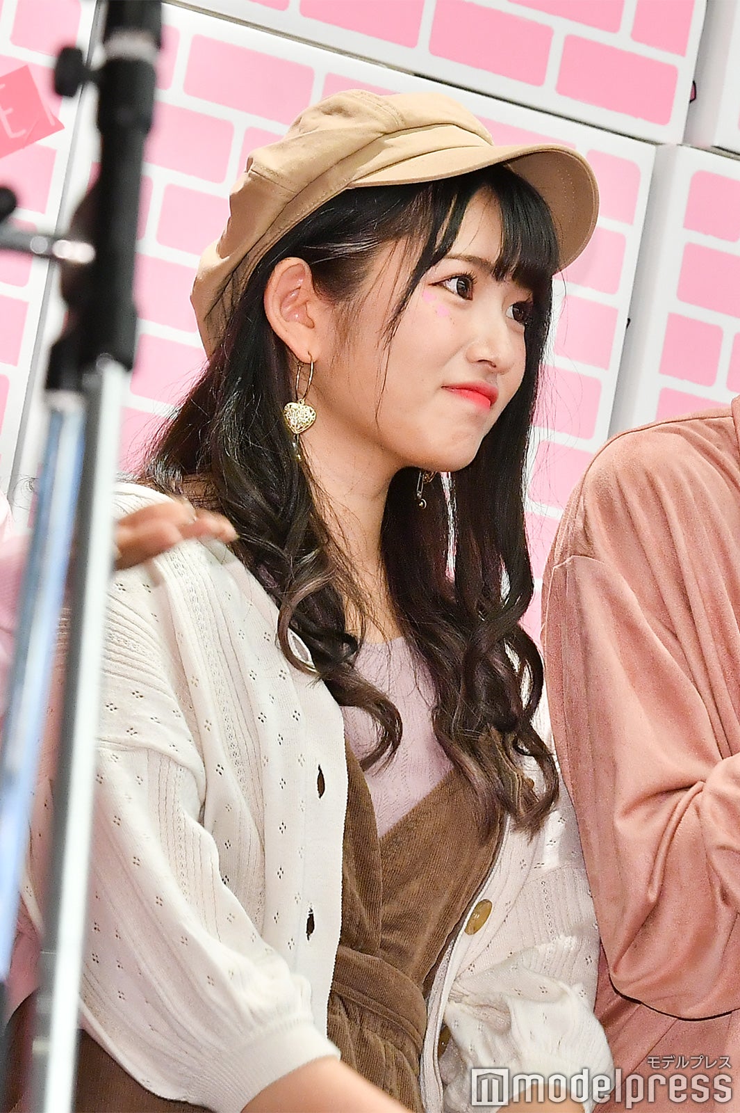 青木菜花 （C）モデルプレス