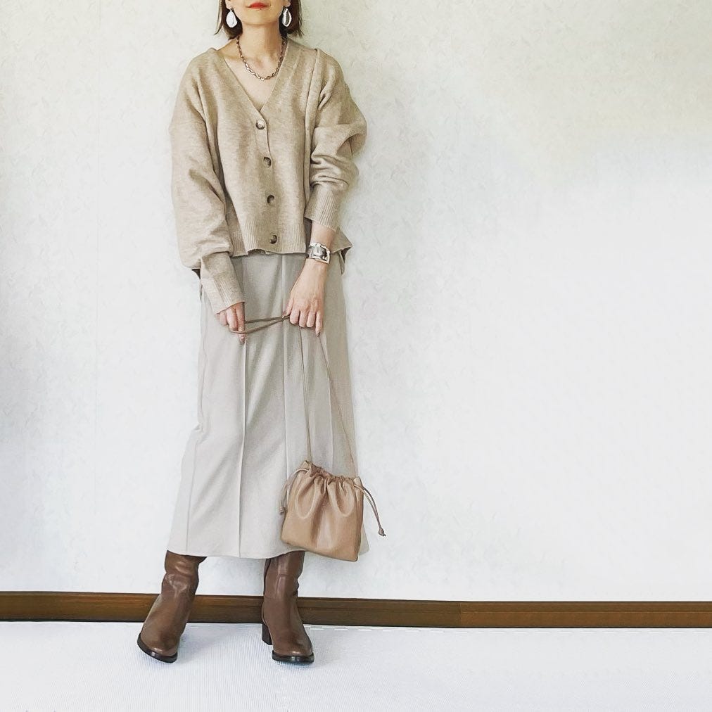 今年のダークホース ユニクロ の スフレヤーンニット モデルプレス