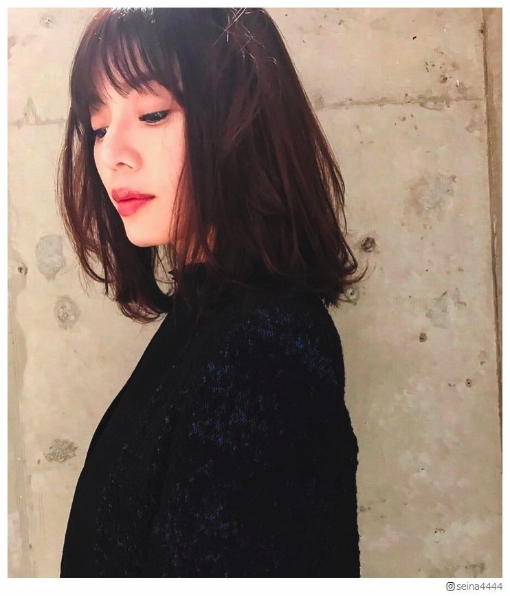 島袋聖南「またまたイメチェン」前髪大胆カットのニューヘアに絶賛の声