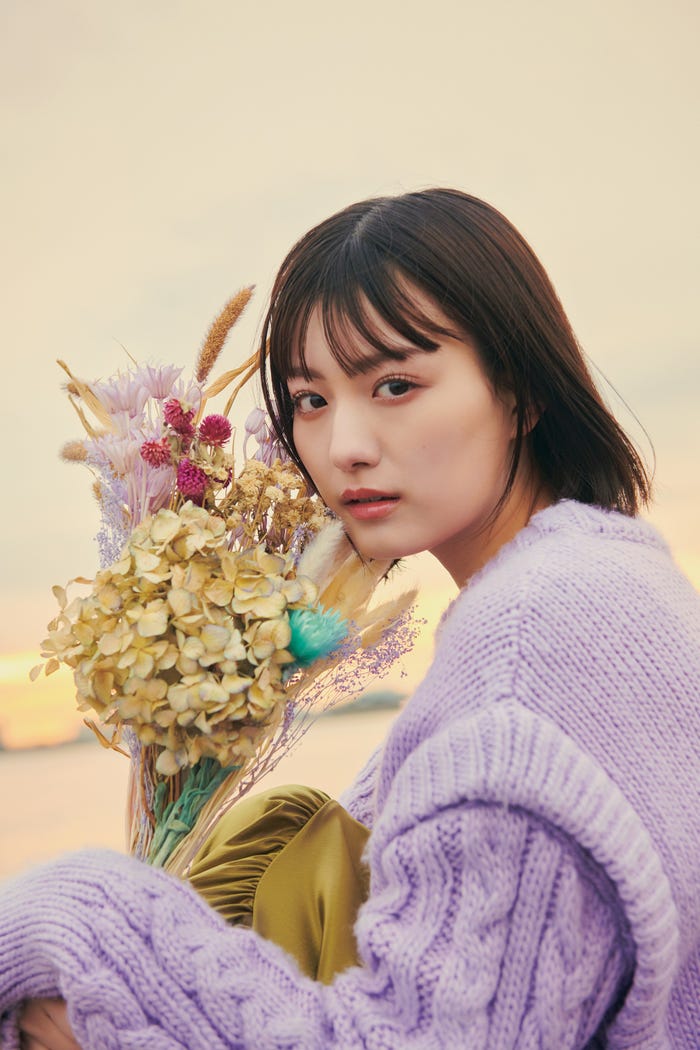 「鶴嶋乃愛1stフォトエッセイ」(提供写真)