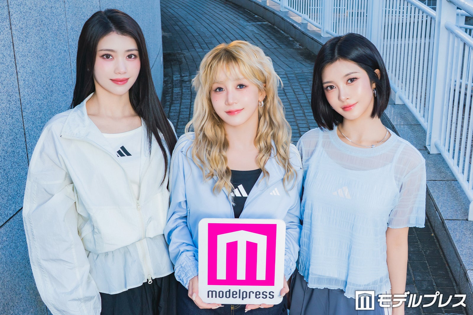 （左から）シャオティン、ヒカル、ダヨン（C）モデルプレス