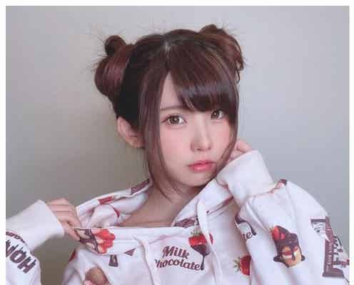 “日本一のコスプレイヤー”えなこ、お団子ヘア&テディベア柄パーカーショットが「可愛すぎ」と話題