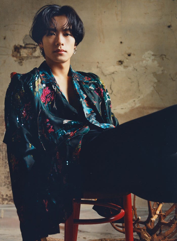 「川村壱馬 1st 写真集 Etoile」/撮影:ISAC(C)小学館