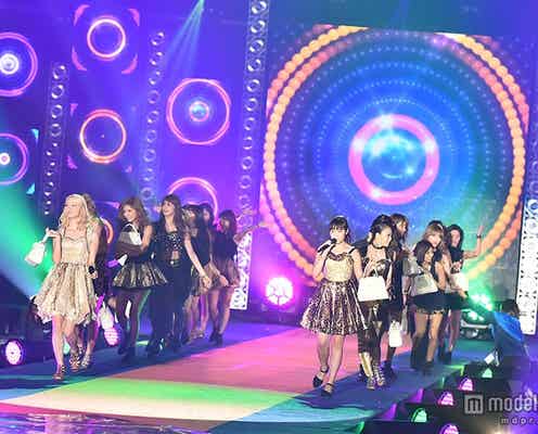 E-girls「GirlsAward」シークレット登場で「Follow Me」熱唱 クール&キュートな迫力ライブ