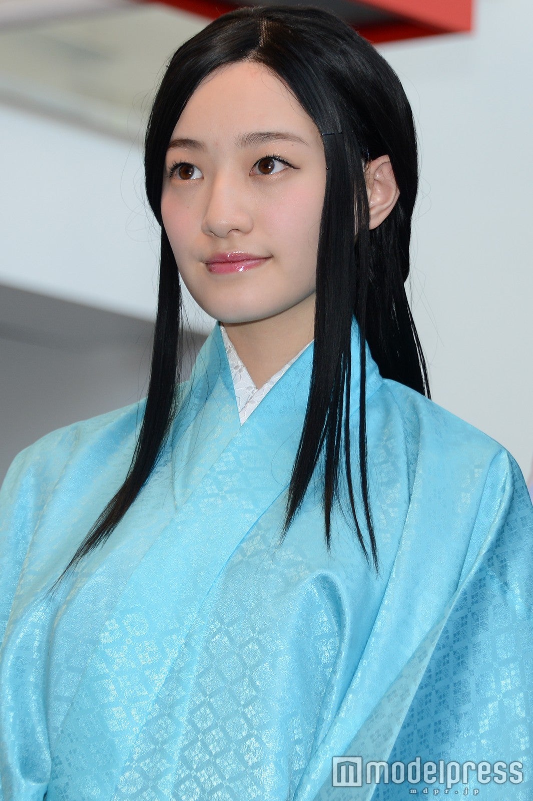 暗落亭苦来（あんらくてい・くくる）役／中田花奈（C）モデルプレス