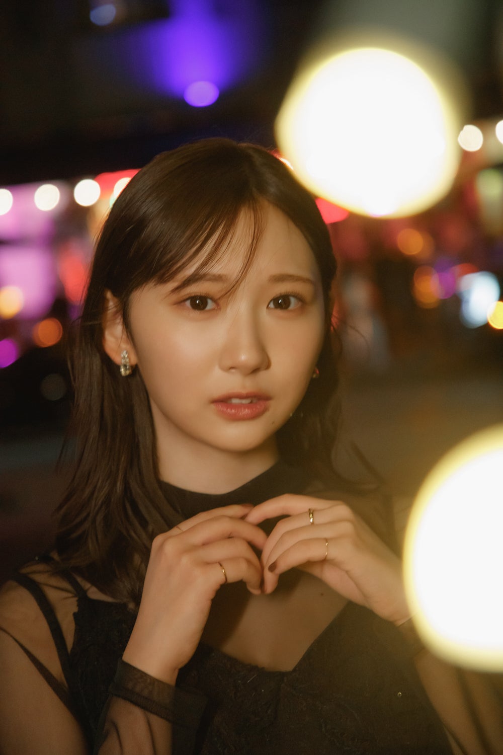 日向坂46藤嶌果歩、黒ドレスに身を包み大人な表情 1st写真集先行カット第6弾解禁