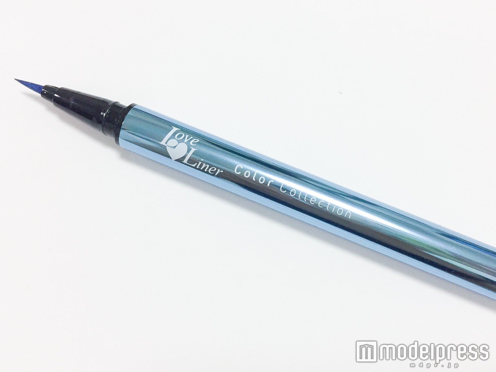 【msh】「ラブライナー カラーコレクション“アクアブルー”」／写真：Cecil Inoue（C）モデルプレス