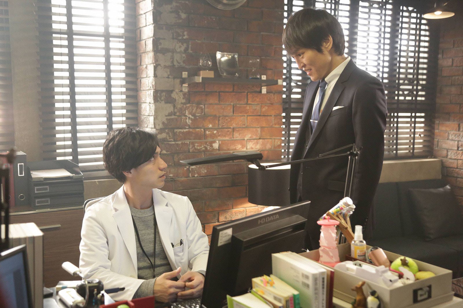 関ジャニ∞錦戸亮、千原ジュニアと緊迫の初対面＜トレース～科捜研の男～＞