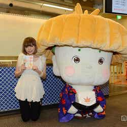 左から:家村マリエ、豆腐小僧