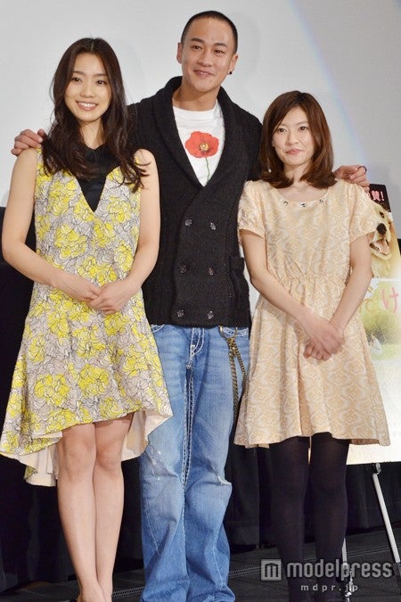 （左から）池端レイナ、ピーター・ホー、住岡梨奈