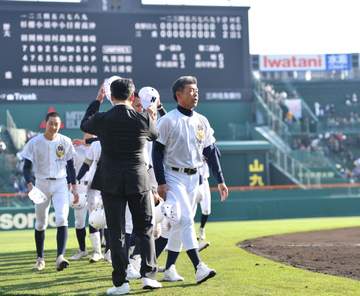 佐野日大 元阪神の麦倉監督は初勝利ならず 三重の難敵左腕を攻略できず