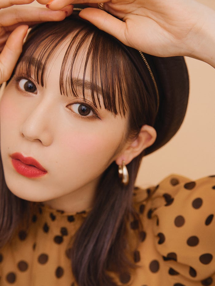 「ジューシーリブティント02 バラタレッド」使用イメージ(提供写真)