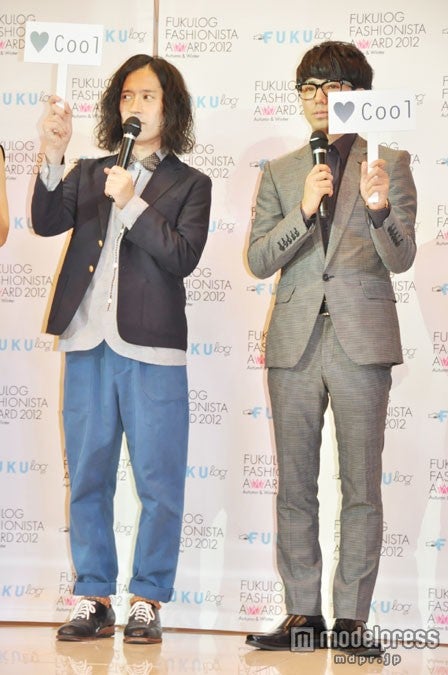 （左から）ピースの又吉直樹、綾部祐二