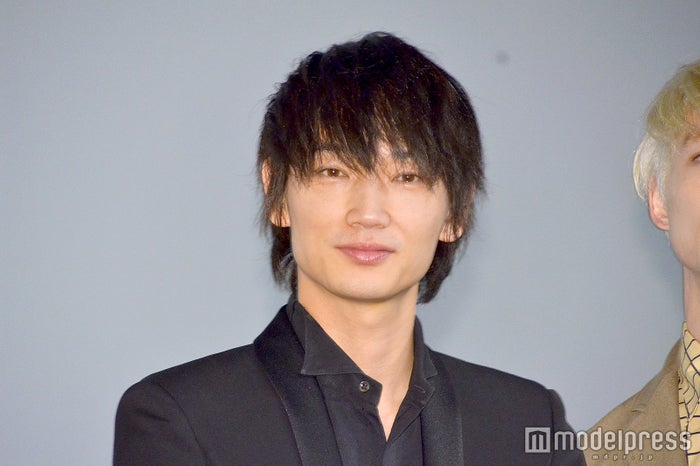 綾野剛 音楽バンドとのコラボ率 が話題 大至急アヤノソニックを モデルプレス 綾野剛 音楽バンドとのコラボ率 が話題 大至急アヤノソニックを モデルプレス