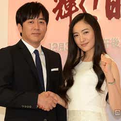 モデルプレス - レコ大司会・仲間由紀恵、安住アナから“紅白質問”「向こうの道もあったのでは?」に笑顔で答える