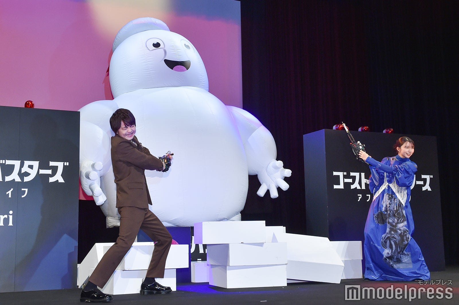 梶裕貴、上白石萌歌（C）モデルプレス