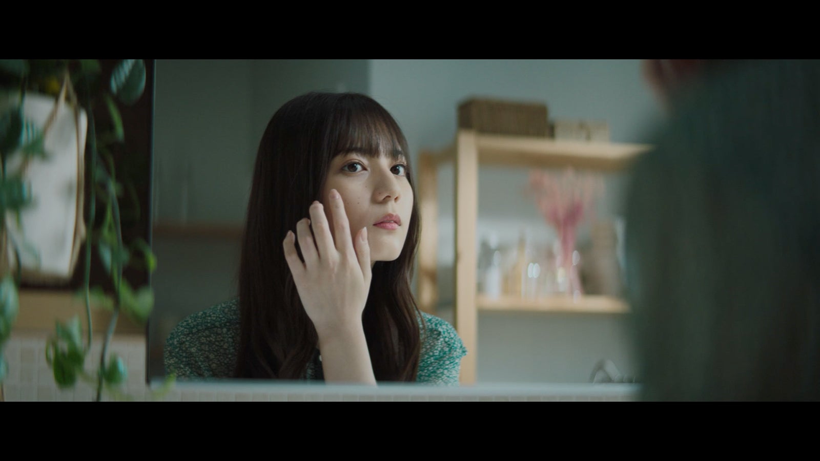 小坂菜緒／コンセプトムービー「推せる自分で、会いに行こう。」より（提供写真）