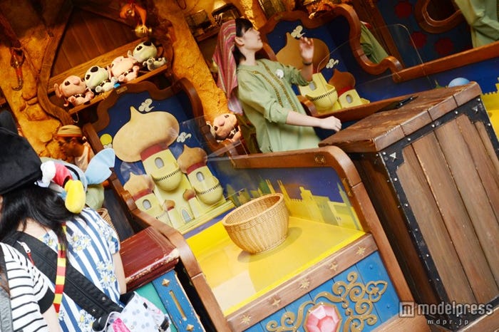 ボールゲーム、宮殿への道