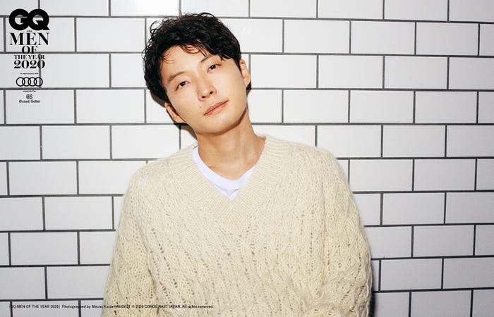 星野源「GQ MEN OF THE YEAR 2020」 Photographed by Maciej Kucia @ AVGVST (C) 2020 CONDÉ NAST JAPAN. All rights reserved.