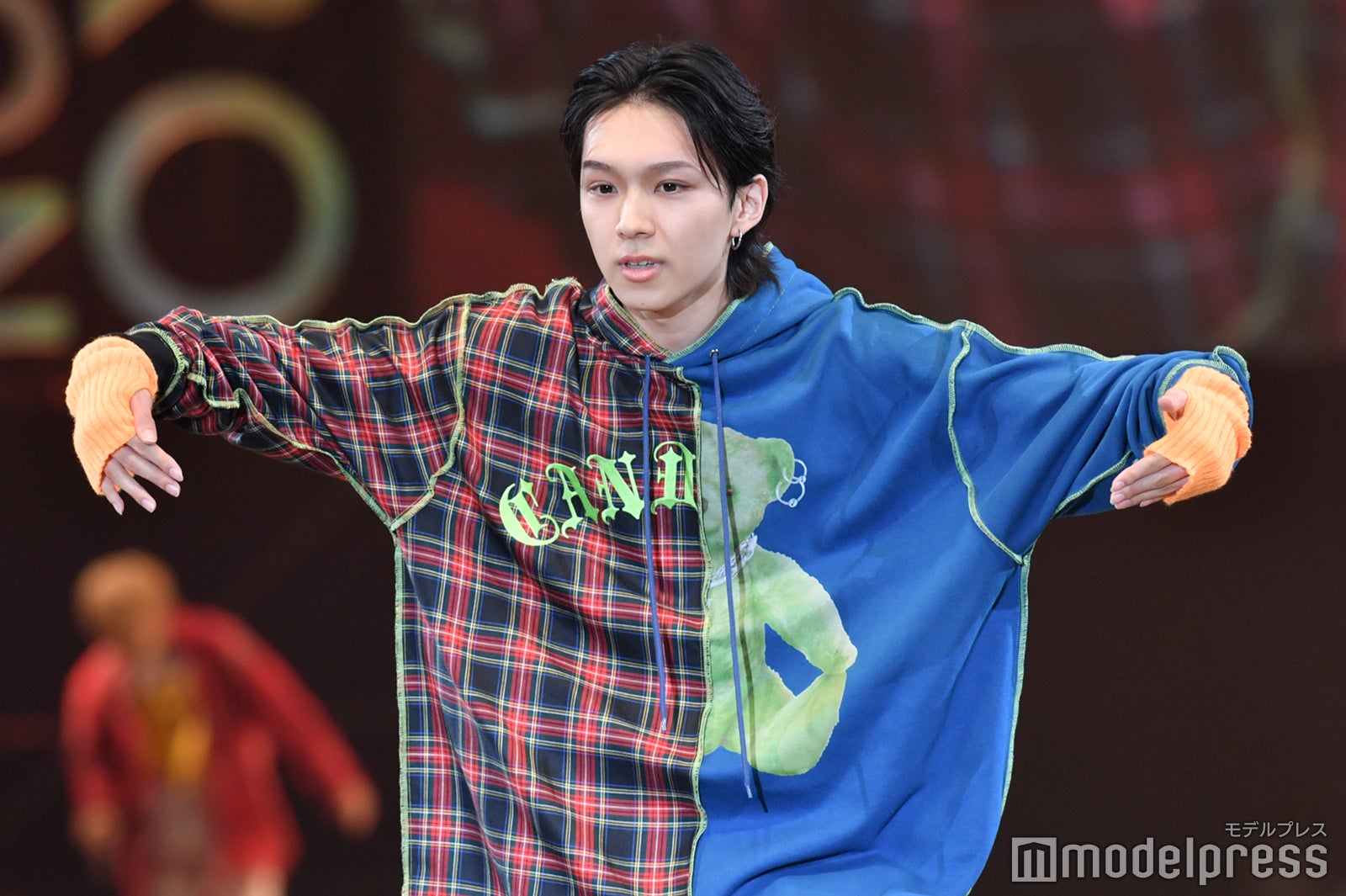 こま／ウチら3姉妹（C）モデルプレス