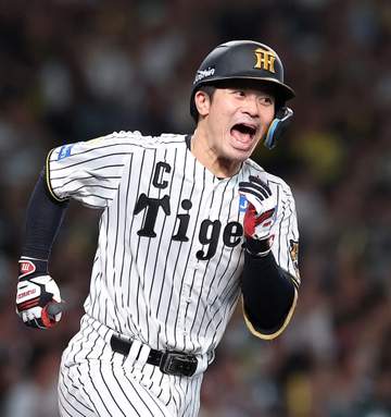 阪神 坂本誠志郎が吠えた！37打席ぶり安打で感情爆発 甲子園が大歓声 チームメートは立ち上がって拍手 11試合ぶりの9月初安打