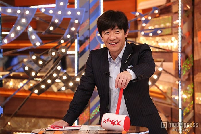 新番組「痛快TV スカッとジャパン」20日放送分/MCを務める内村光良(C)フジテレビ