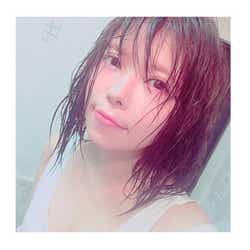 モデルプレス - 益若つばさの“びしょ濡れ”ショットが有村架純似と話題に「お世辞でも嬉しい」