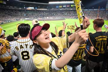 【芸能界虎党 歓喜の輪】作家・中江有里 MVPは高寺選手 全試合タイガース日記つけ独自の視点で分析