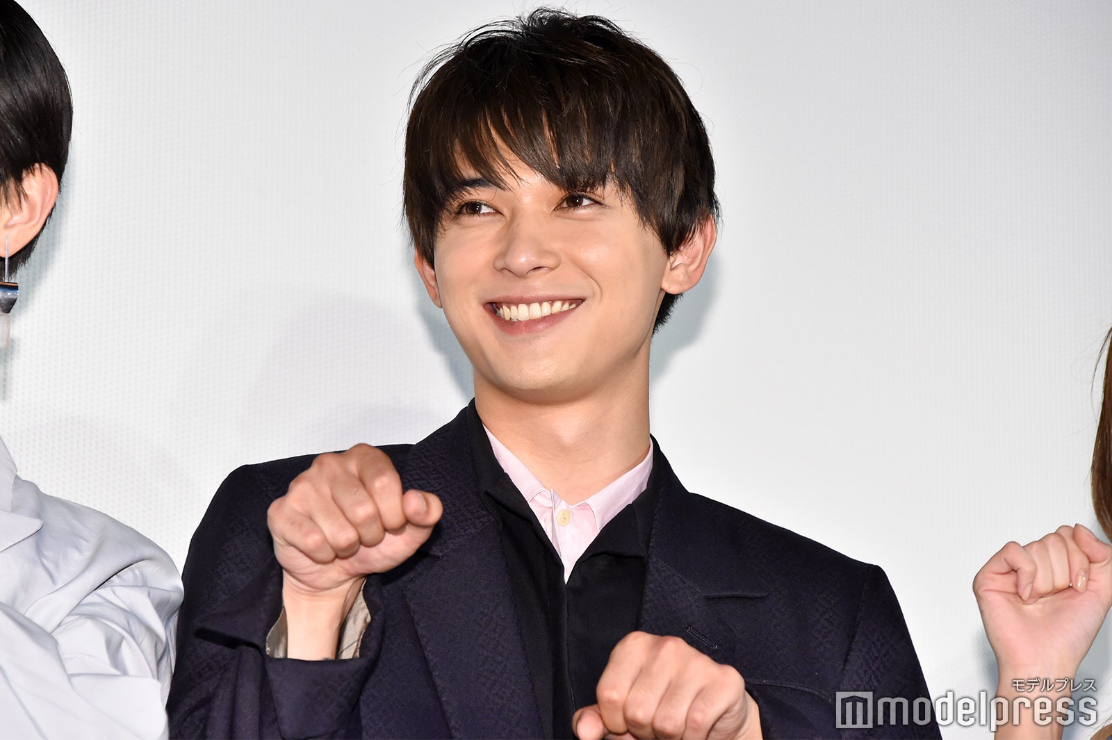 吉沢亮が猫だったら？「女性と…」「壊したい」 願望にツッコミ飛ぶ＜猫は抱くもの＞