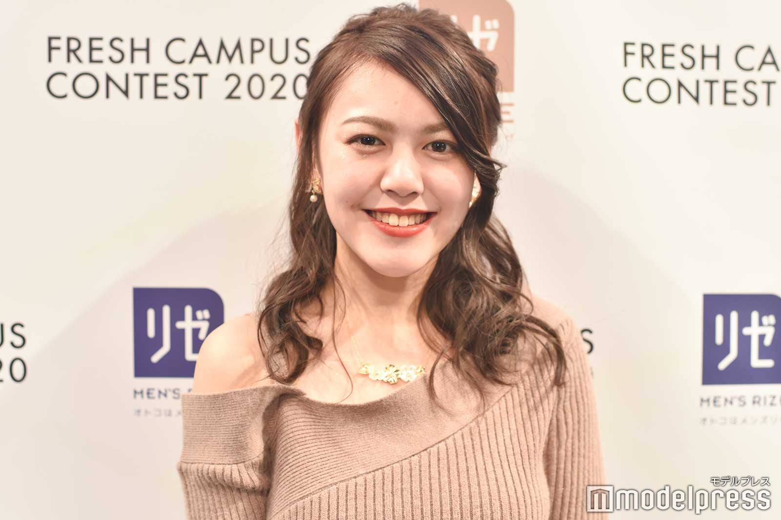 佐野樹莉亜さん（C）モデルプレス