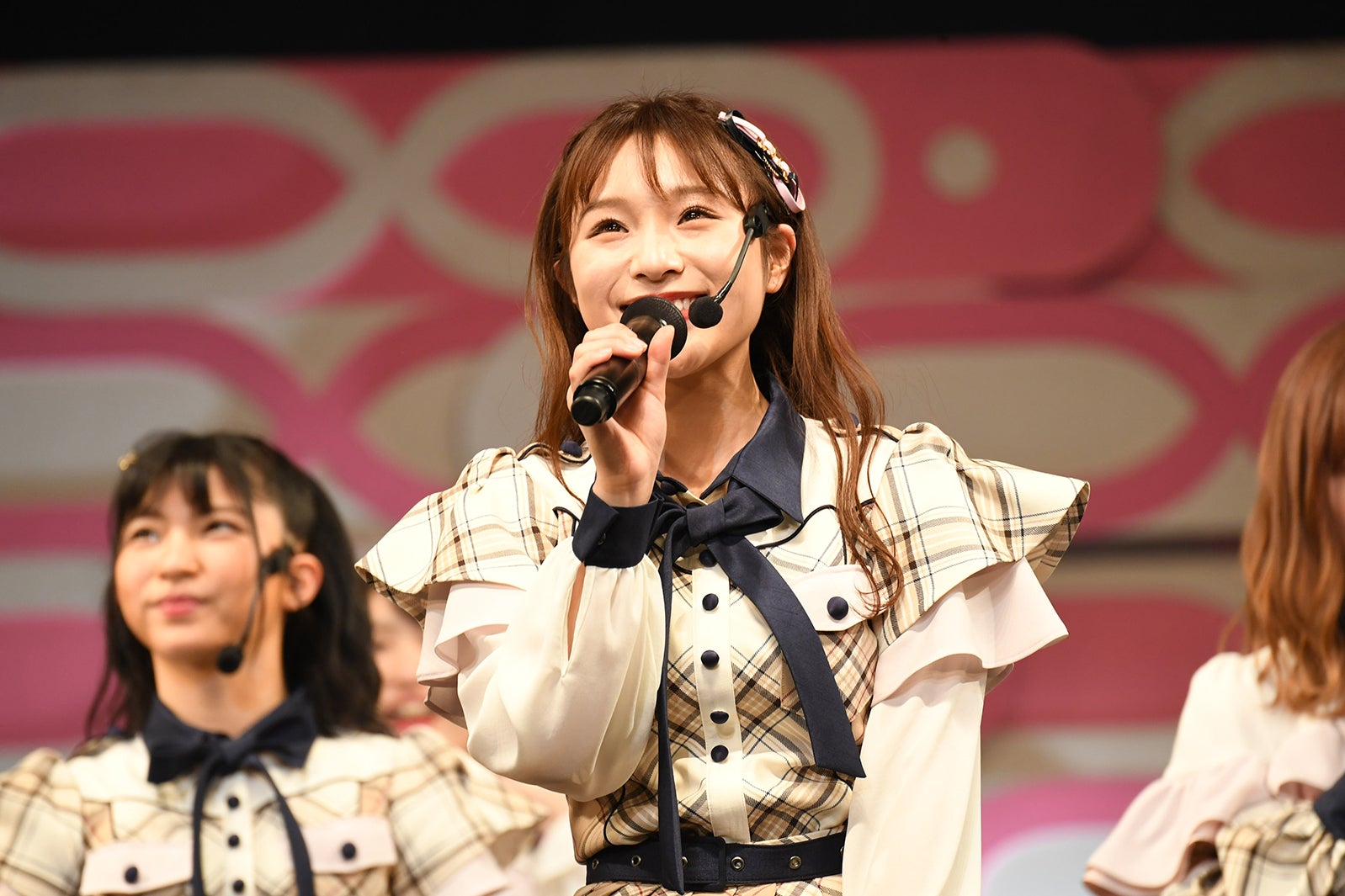 AKB48／4月14日夜公演の様子（C）AKS