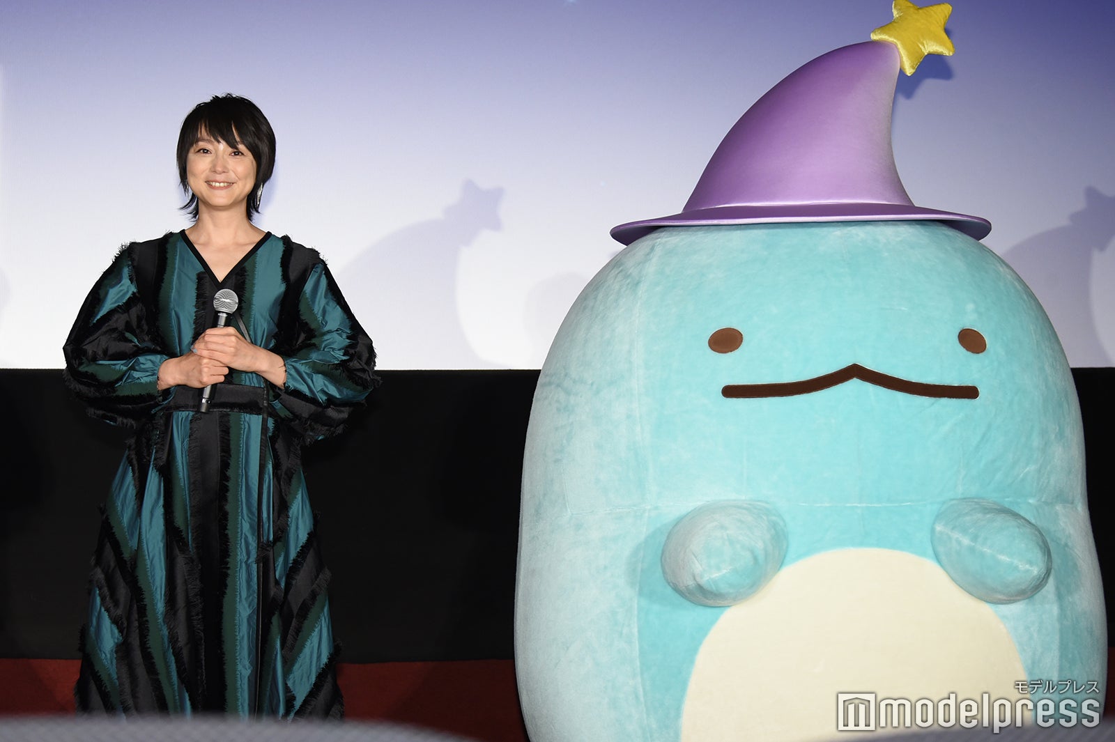 本上まなみ、とかげ （C）モデルプレス