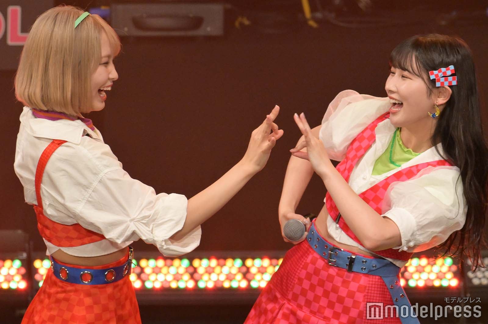 =LOVE （C）モデルプレス