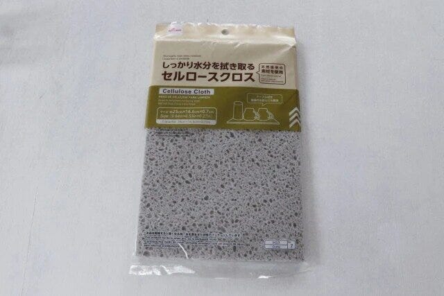 ダイソー　しっかりと水分を拭き取るセルロースクロス　パッケージ
