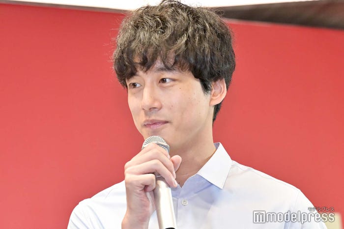 坂口健太郎(C)モデルプレス