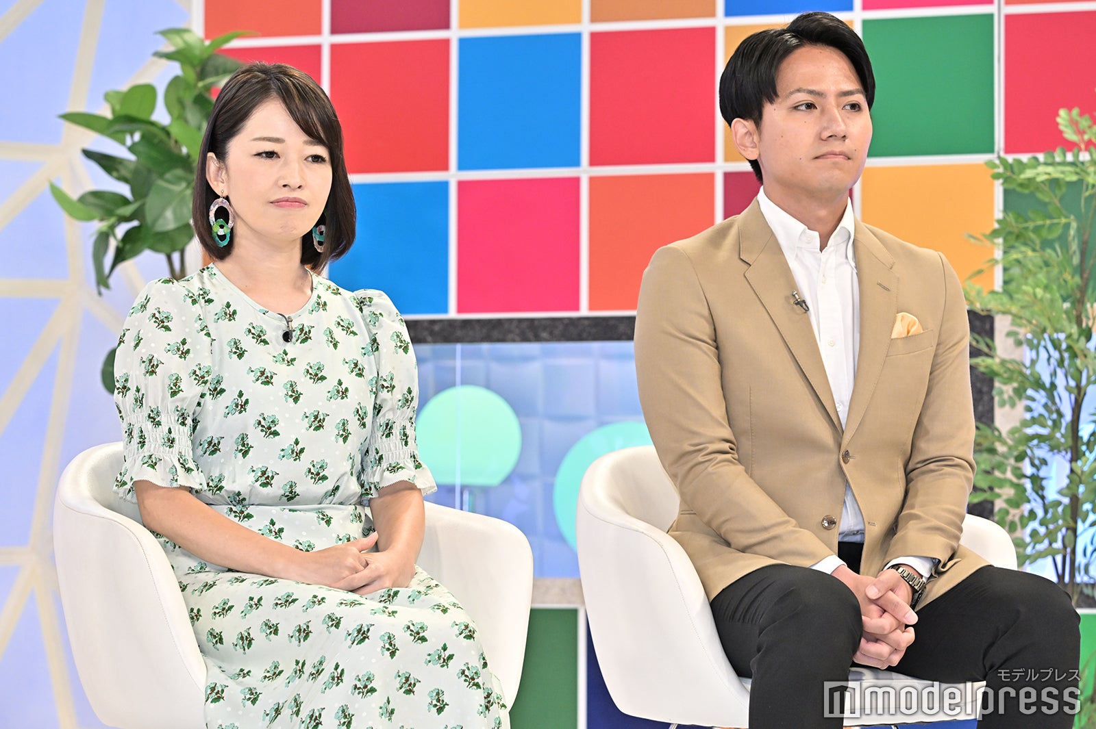 松丸友紀アナ、安宅晃樹アナ（C）モデルプレス