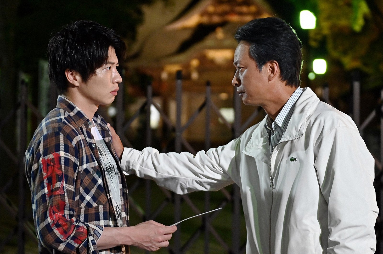 田中圭、椎名桔平／「キワドい2人-K2-池袋署刑事課神崎・黒木」第5話より（C）TBS