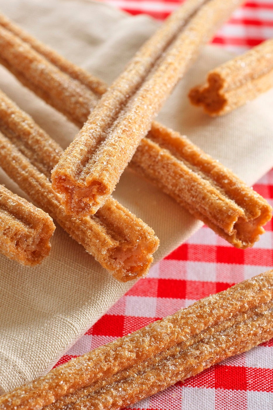 東京ディズニーリゾート、初の“チュロス食べ放題”付きプラン　滞在中何度でも味比べできる！