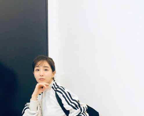 田中みな実“太ももチラリ”私服ショットに「エロい」「素敵」と絶賛の声相次ぐ