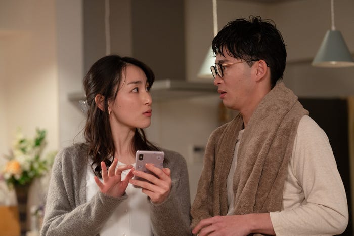 宮下かな子、本多遼「私が獣になった夜~好きになっちゃいけない~」第4話(C)AbemaTV, Inc.