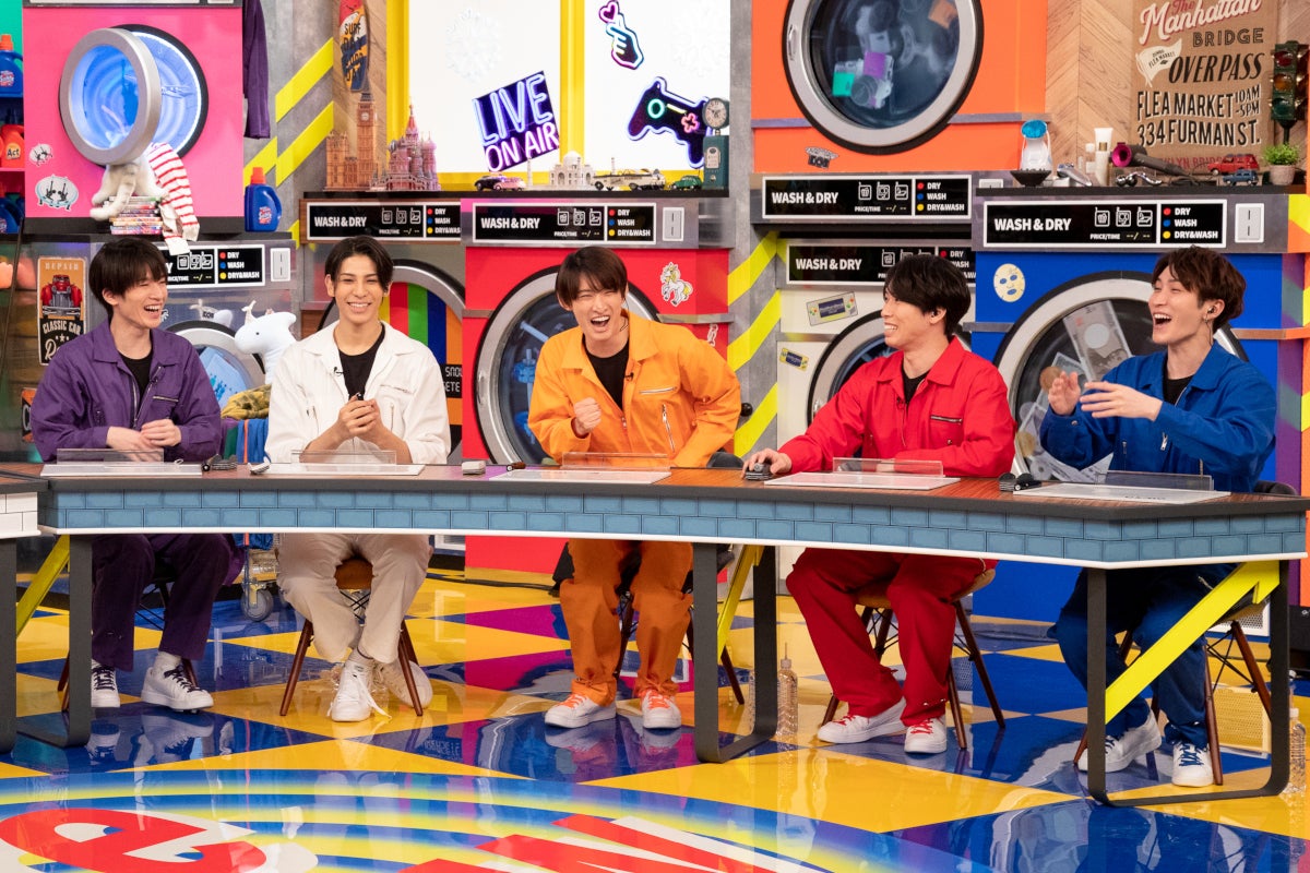 深澤辰哉、ラウール、向井康二、宮舘涼太、渡辺翔太（C）TBS