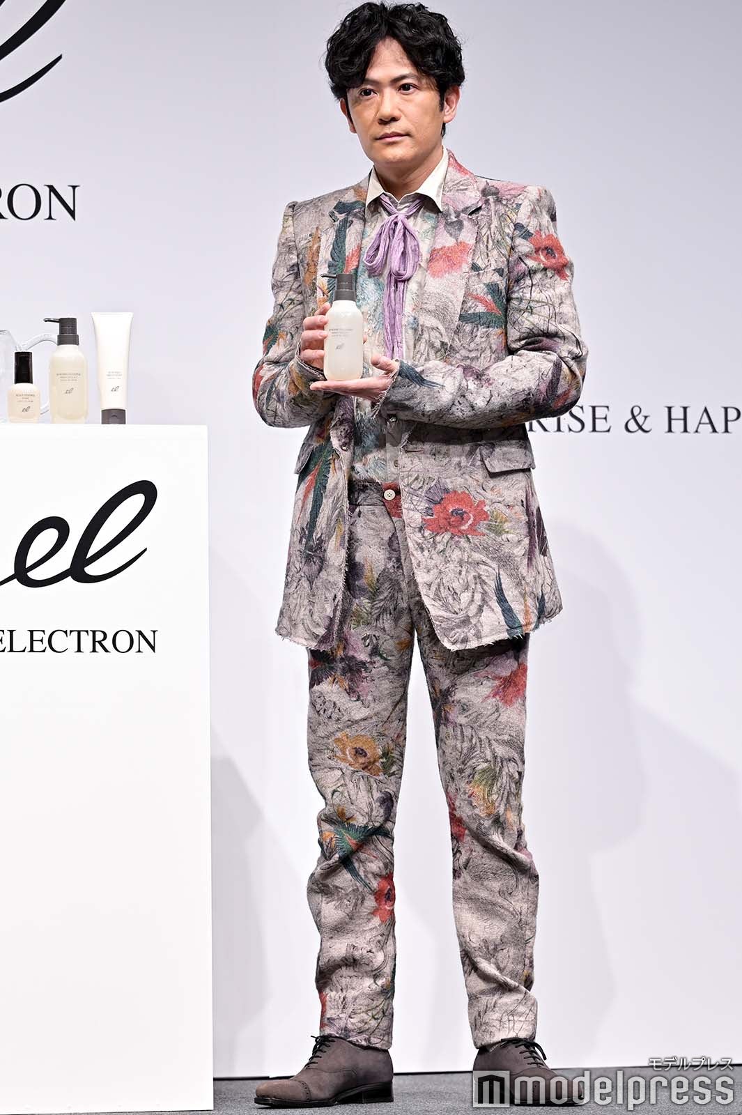 62yqoklPI32TVdXlExKlND88Ci09ROdBtpMmbWUq