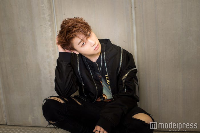 ジナン/JINHWAN (C)モデルプレス