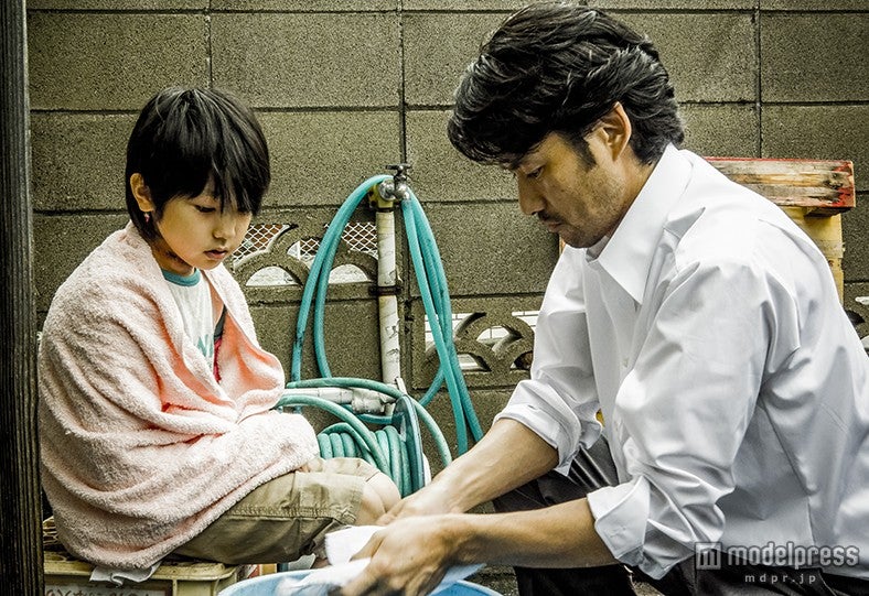 池田優斗、竹野内豊／（C）映画『at Home』製作委員会